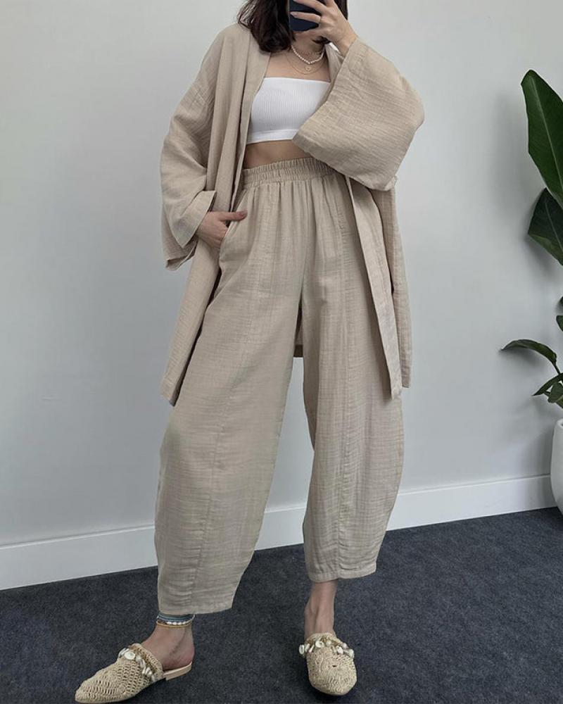 Effortlessly Elegant Garment with a Timeless Design