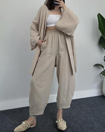 Effortlessly Elegant Garment with a Timeless Design