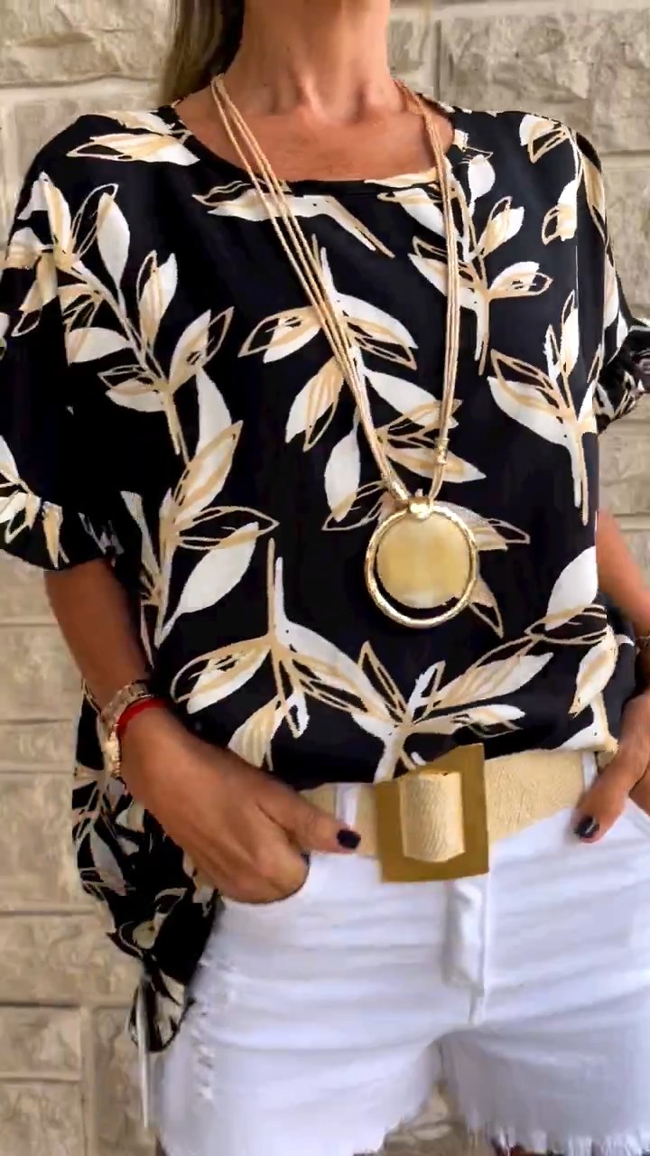 Classic Vintage Top with a Flattering Fit