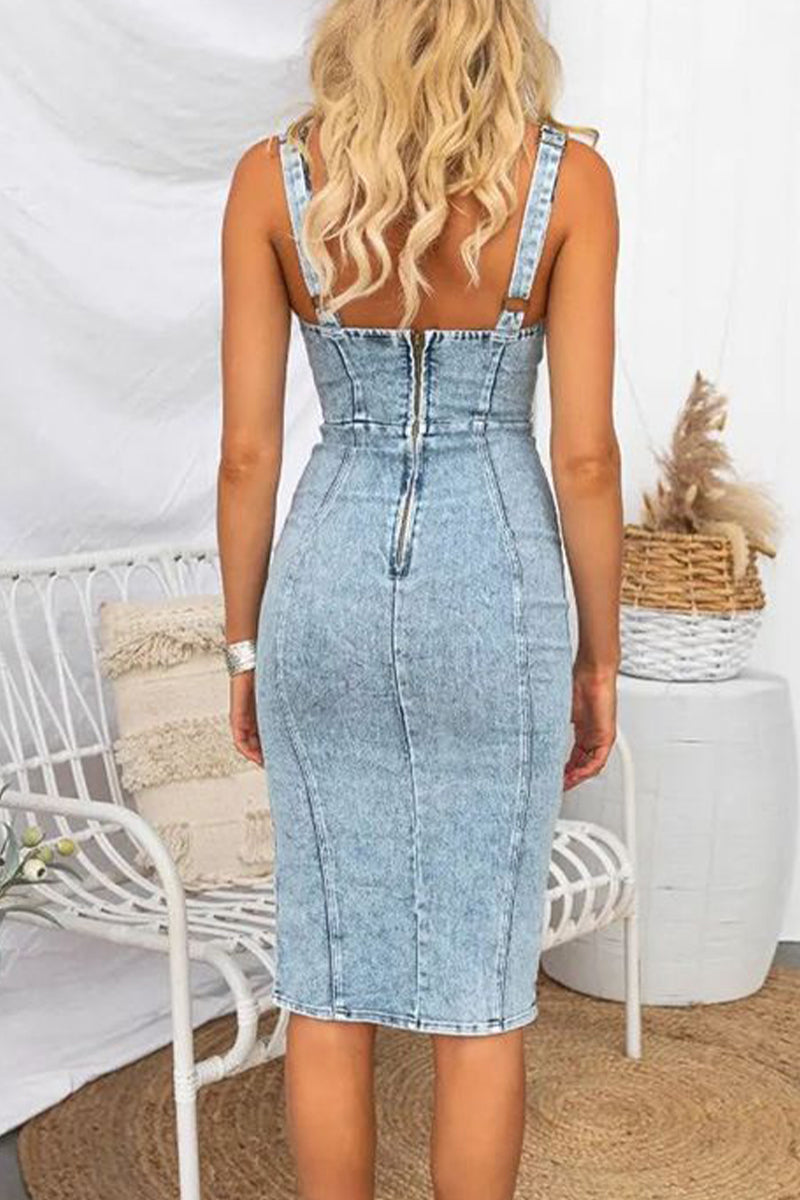 Classic Vintage & Enduringly Stylish Dress