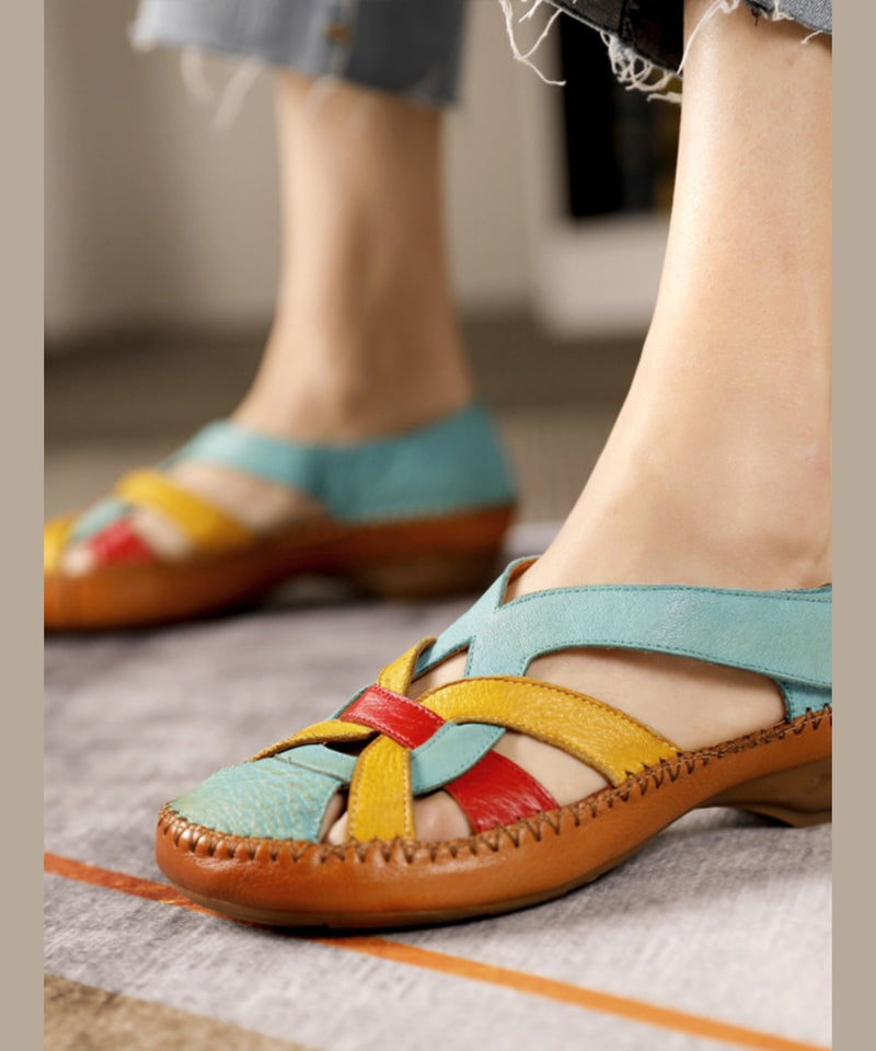 Effortlessly Elegant Sandals with a Timeless Design