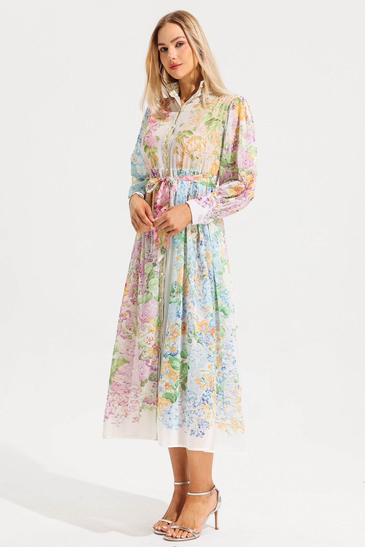 Sophisticated Dress with a Clean Classic Look