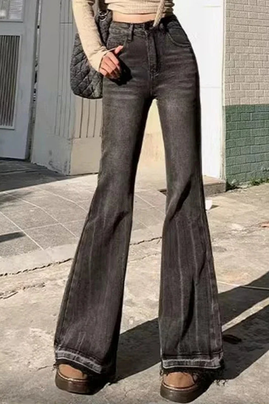 Sophisticated Garment with a Clean Classic Look
