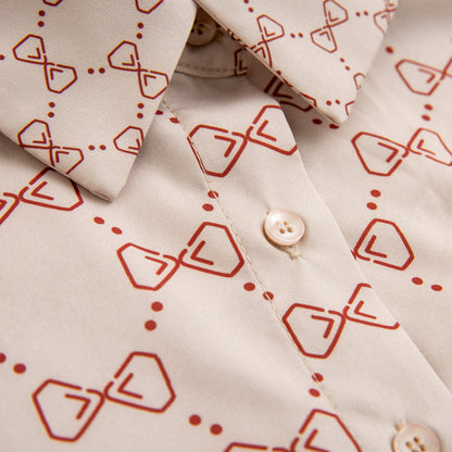 Beautifully Finished Top in a Timeless Design
