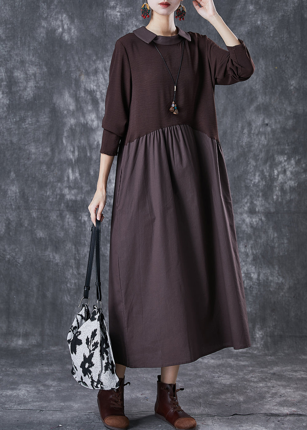 Classic Vintage Dress with a Flattering Fit