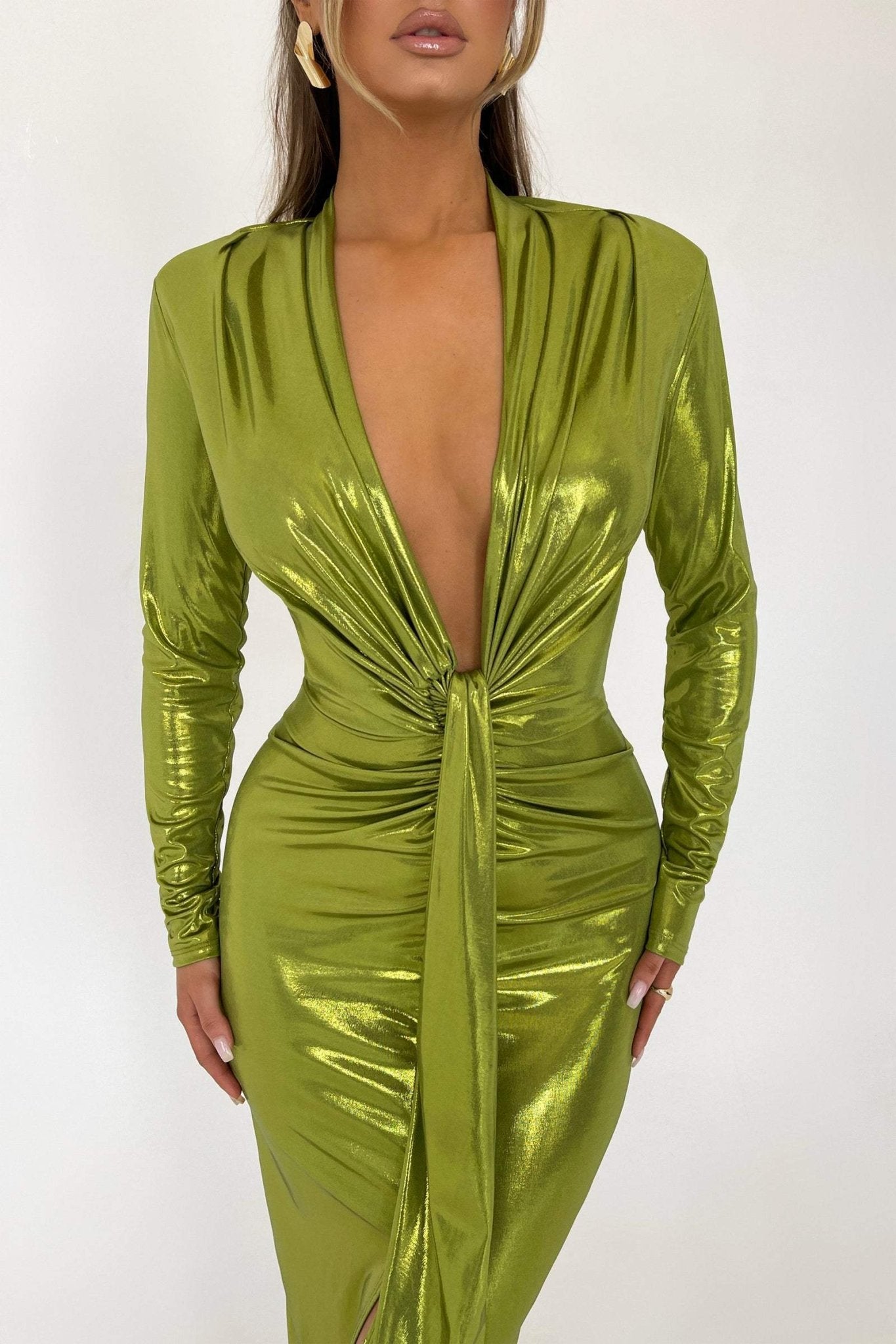 Gracefully Styled Dress for Any Occasion