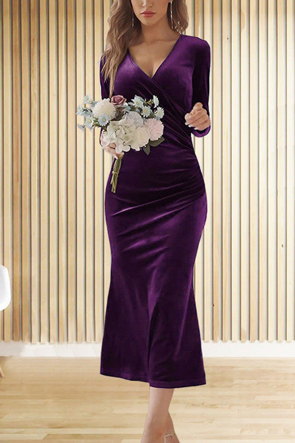 Well Tailored Dress with a Graceful Silhouette