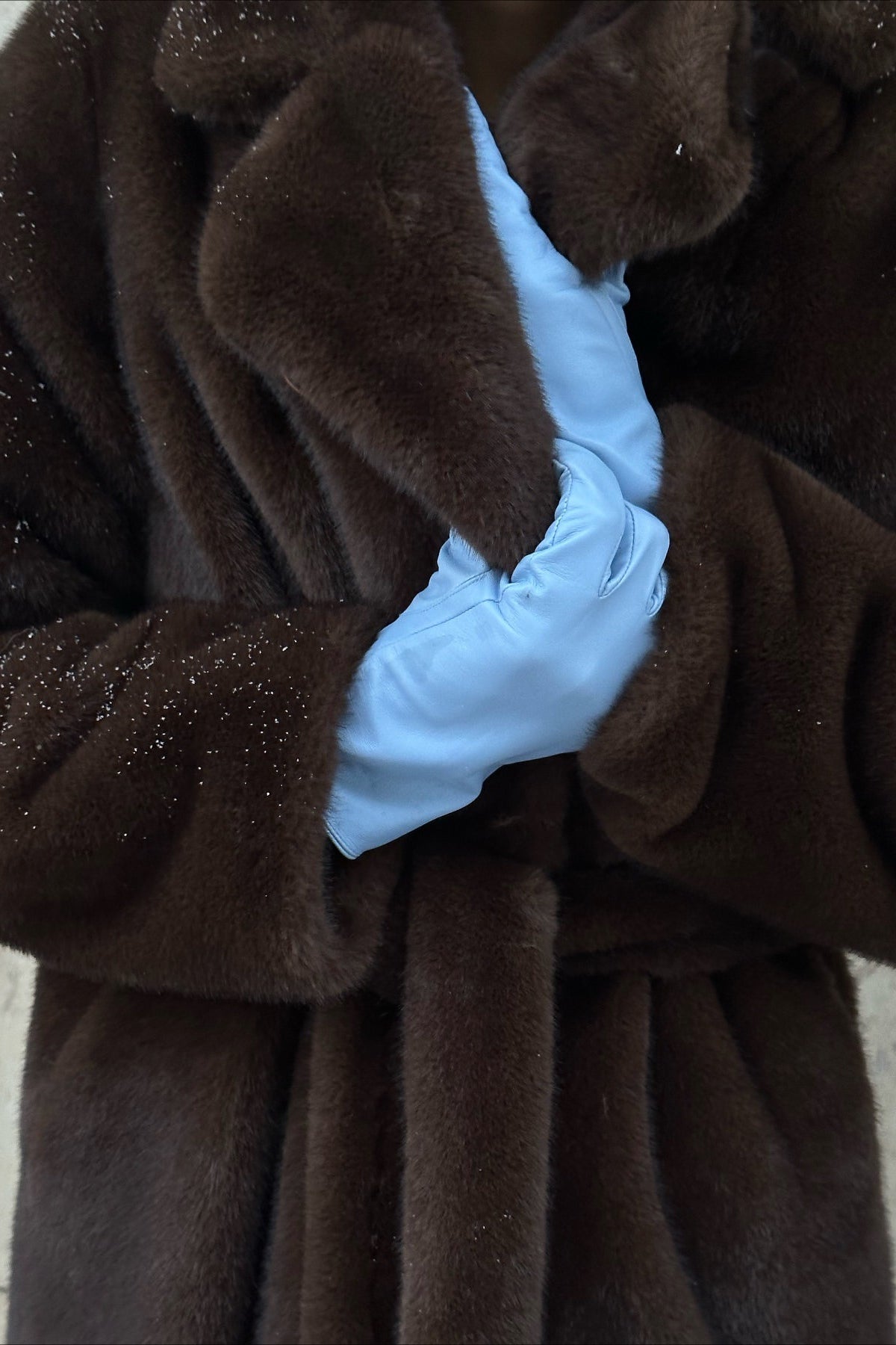 Well Tailored Coat with a Graceful Silhouette