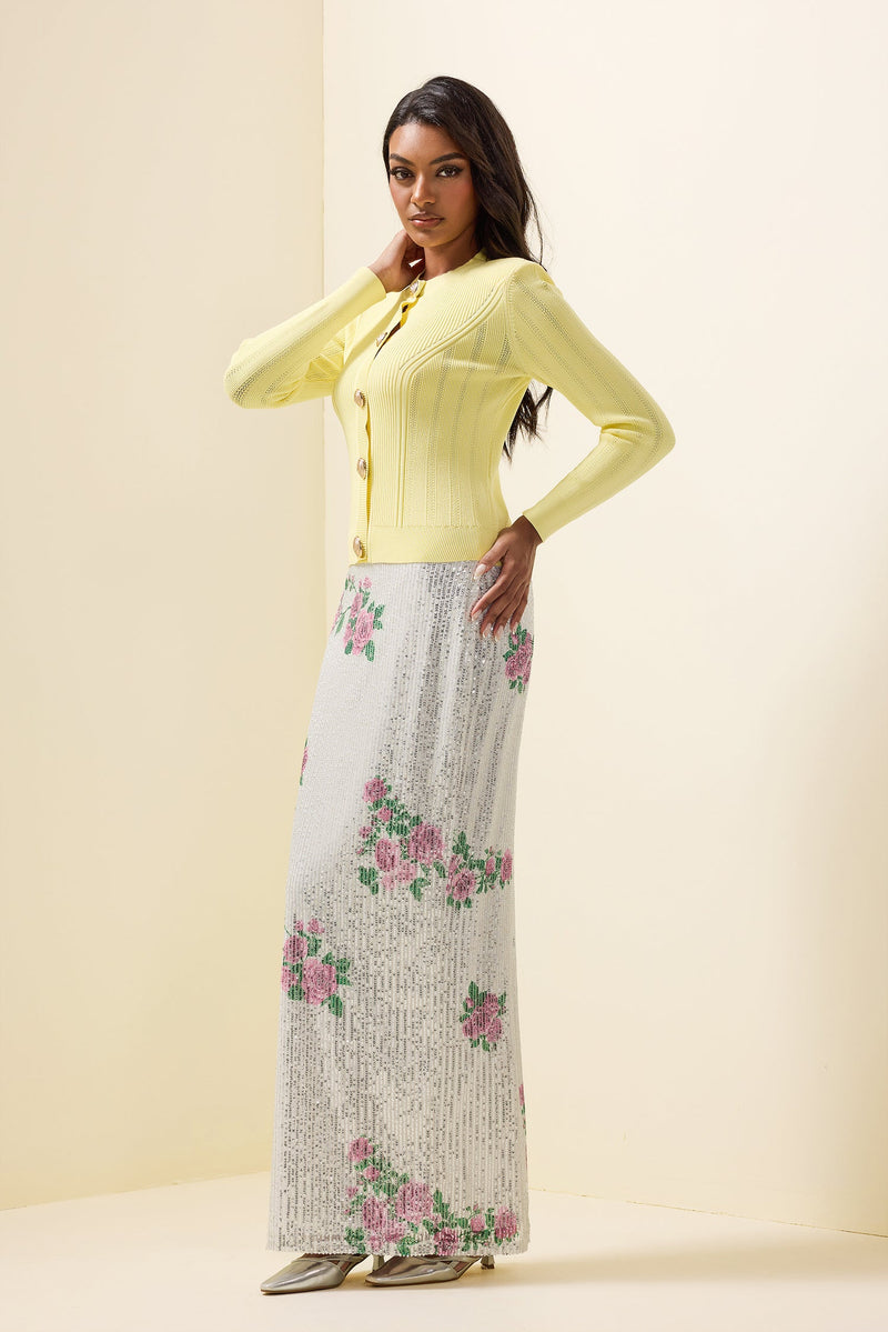 Effortlessly Elegant Top with a Timeless Design