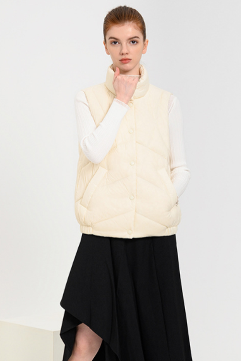 Classic Vintage Coat with a Flattering Fit