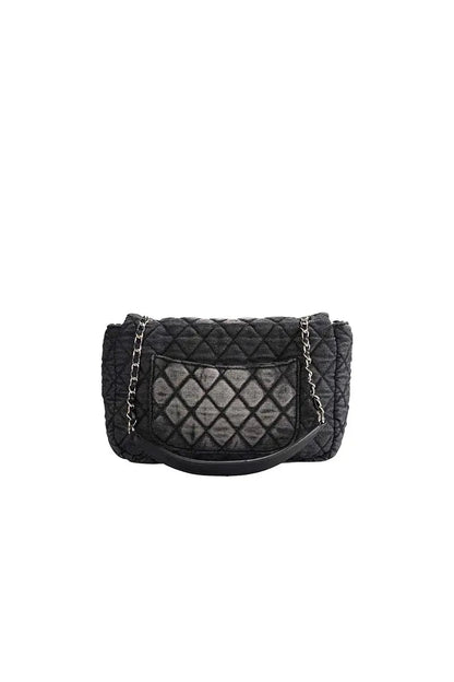 Well Tailored Bag with a Graceful Silhouette