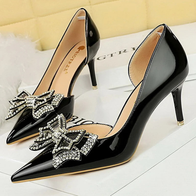 A Vintage Style Heels with Delicate Timeless Details