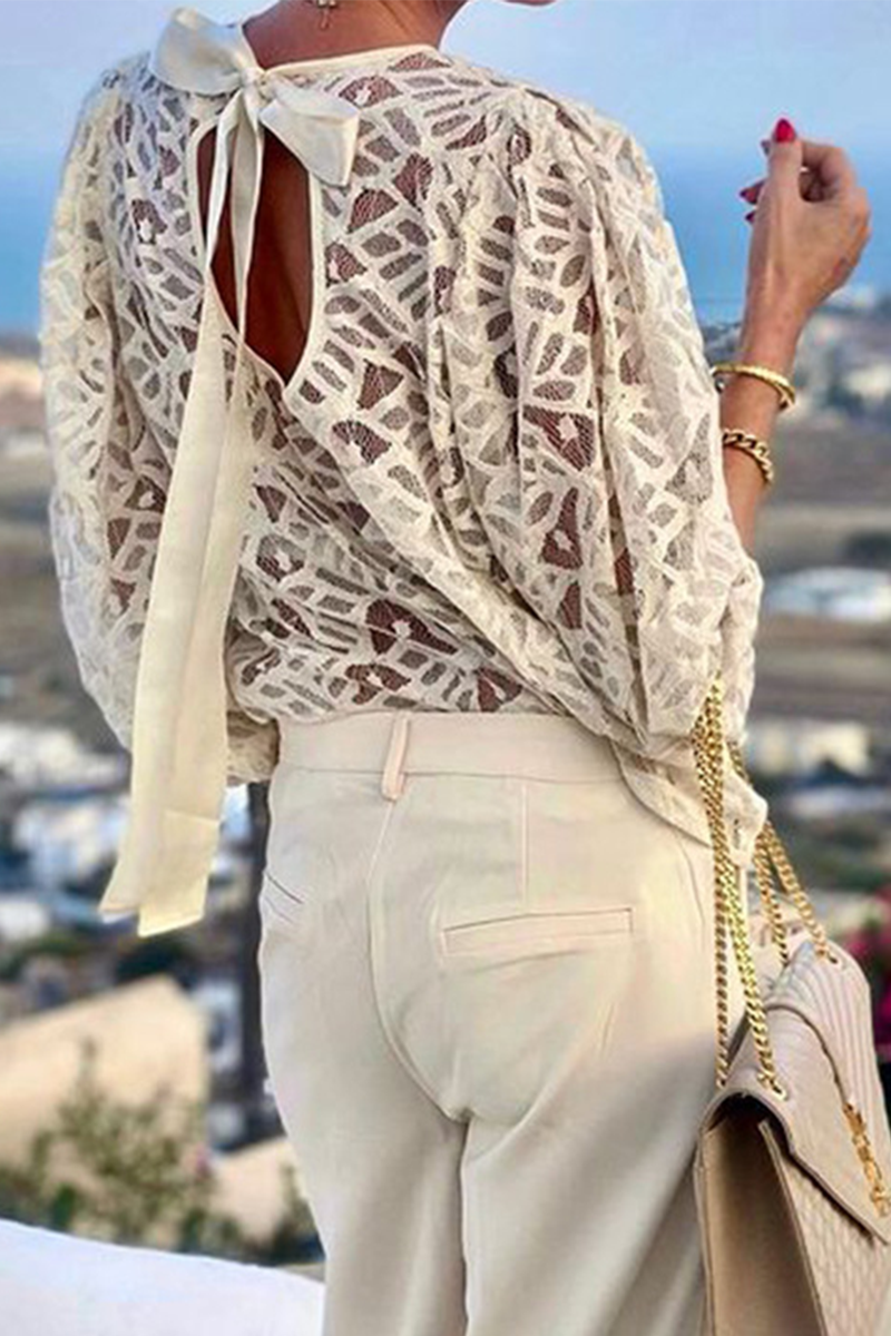 Beautifully Finished Top in a Timeless Design