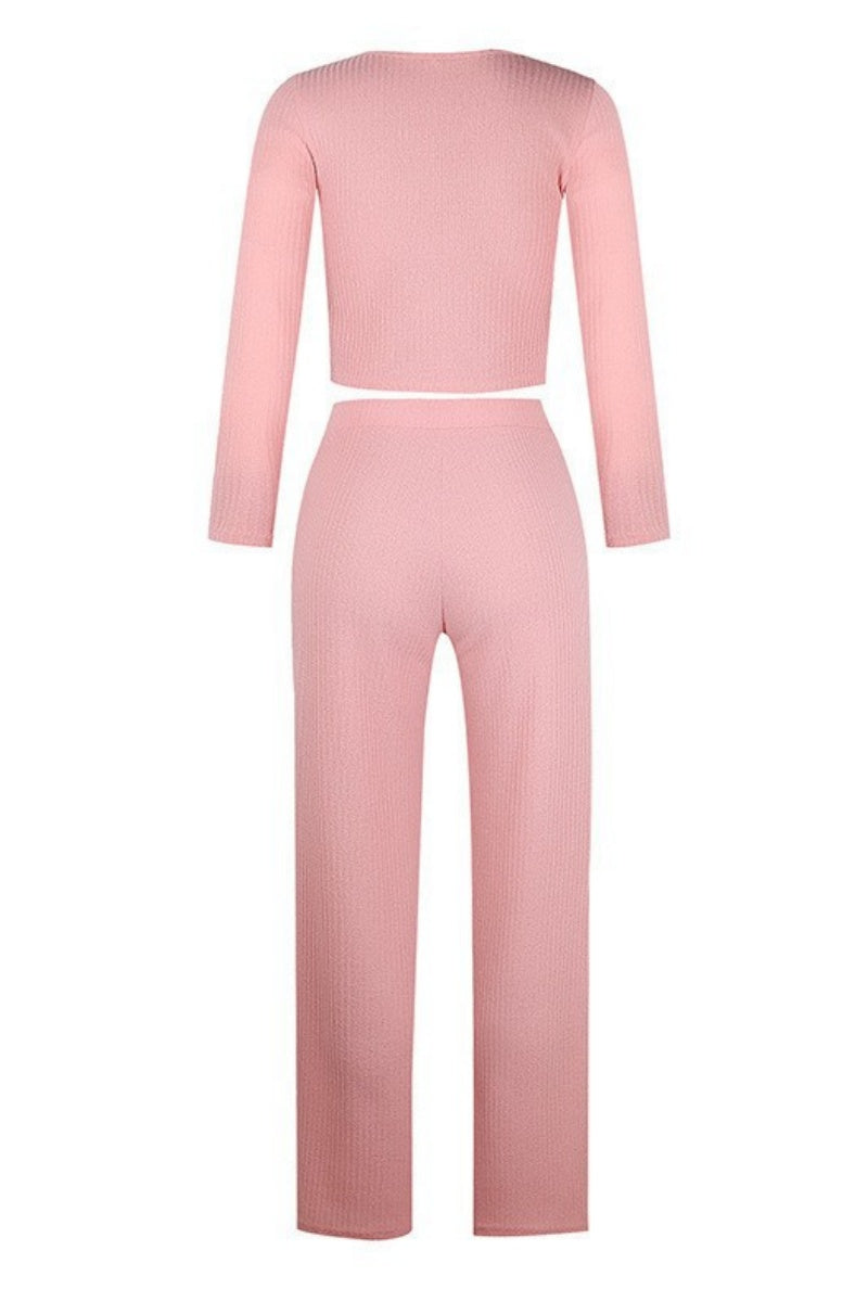 Elegantly Styled Pants for Everyday Wear
