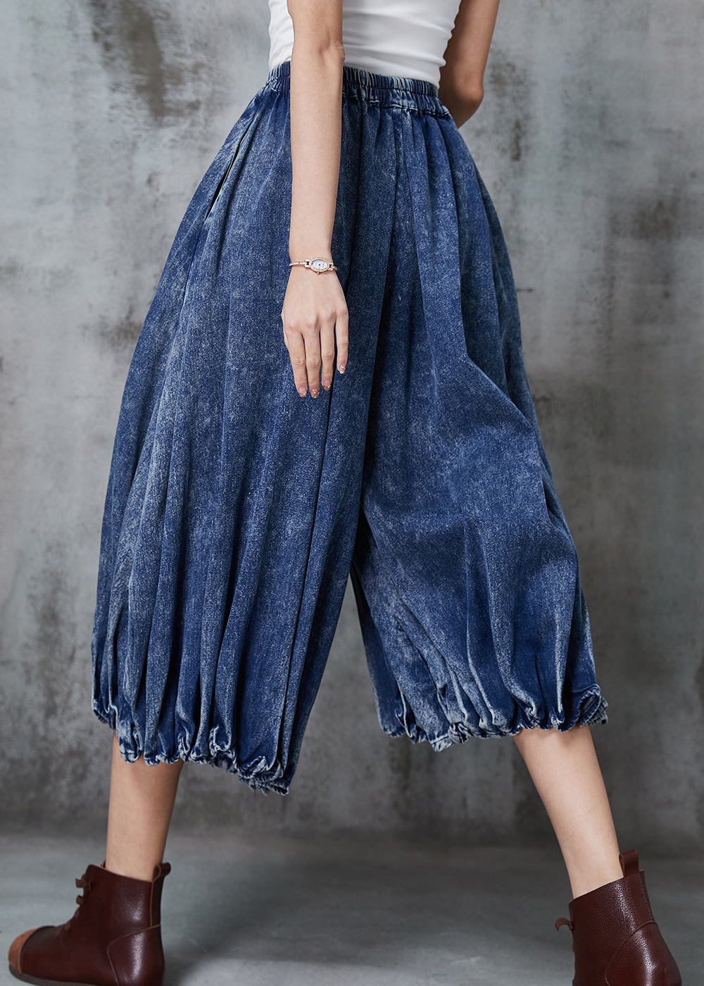 Classic Vintage Pants with a Flattering Fit