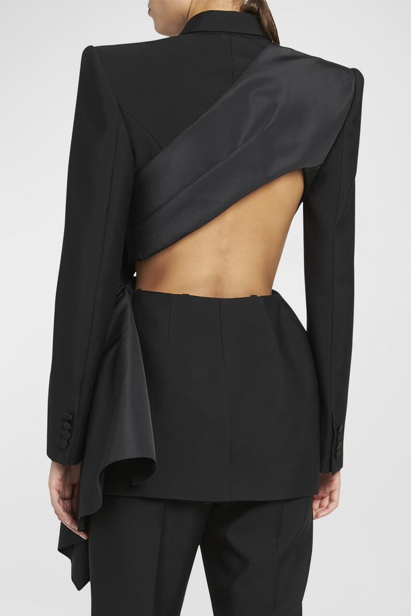 Classic Vintage Garment with a Flattering Fit