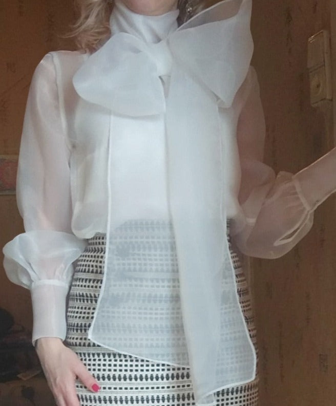 Classic Vintage & Enduringly Stylish Blouse