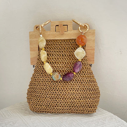 Gracefully Styled Bag for Any Occasion