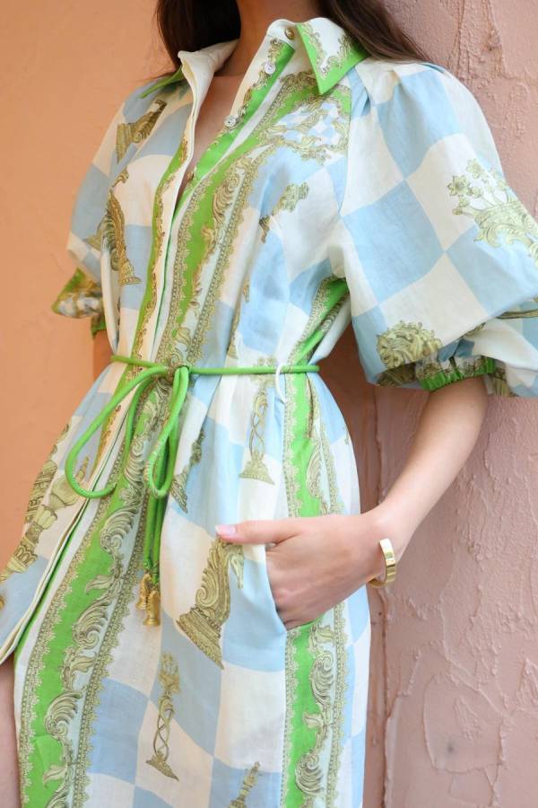 Gracefully Styled Dress for Any Occasion