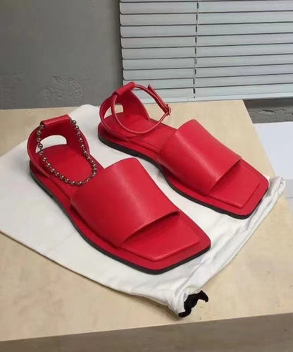 Well Tailored Sandals with a Graceful Silhouette