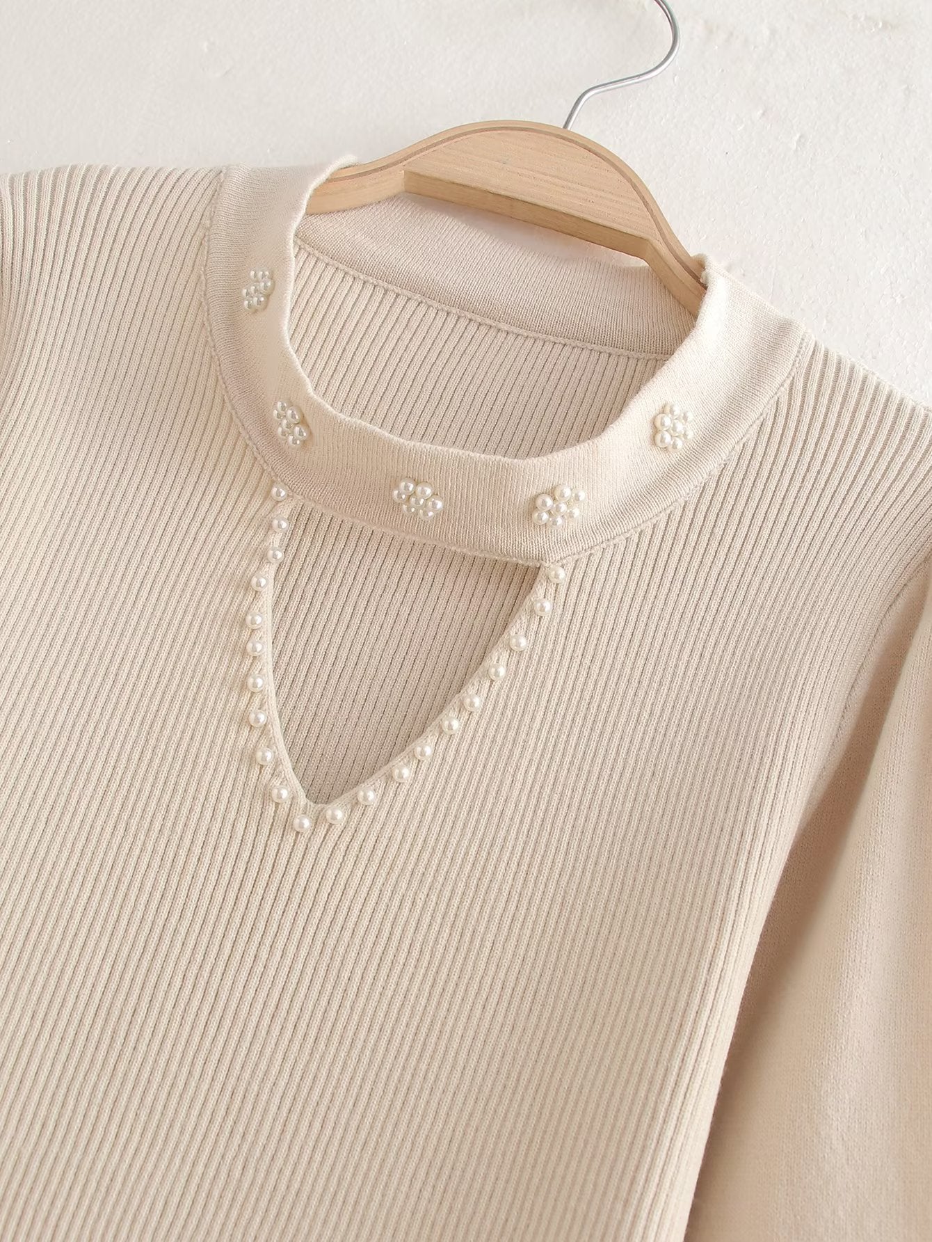 Beautifully Crafted Sweater in a Classic Style