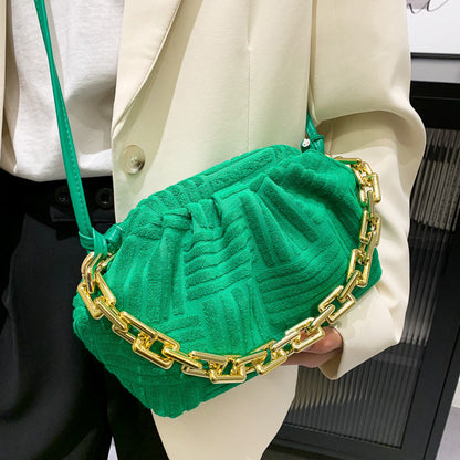 Beautifully Crafted Bag in a Classic Style