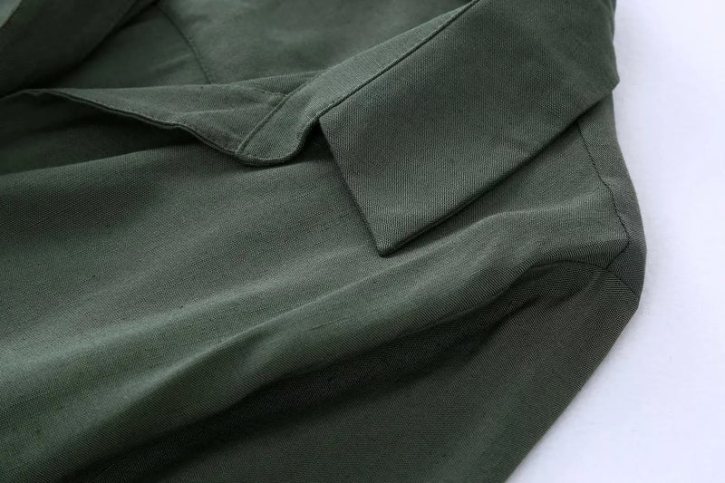 Classic Vintage & Enduringly Stylish Top