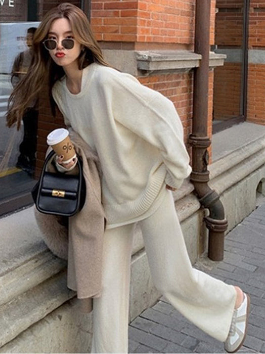 Elegantly Styled Sweater for Everyday Wear
