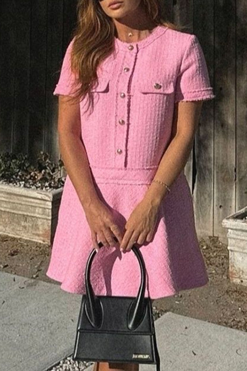 Classic Vintage Dress with a Flattering Fit