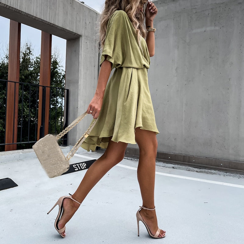 Beautifully Crafted Dress in a Classic Style