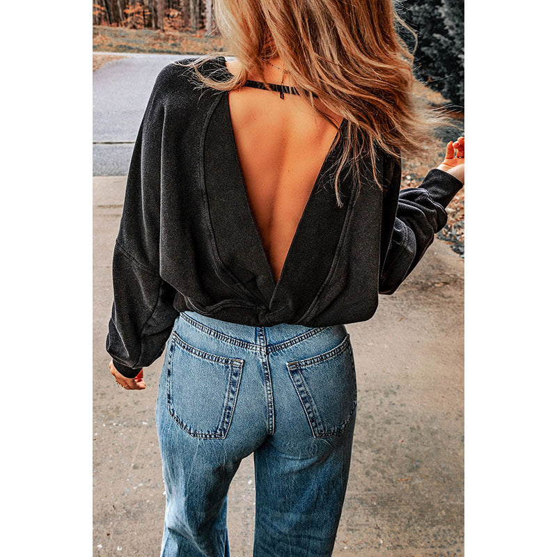 Effortlessly Elegant Sweater with a Timeless Design