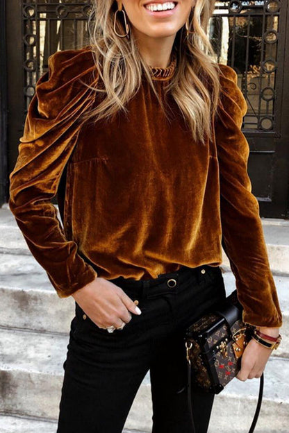 Effortlessly Elegant Top with a Timeless Design