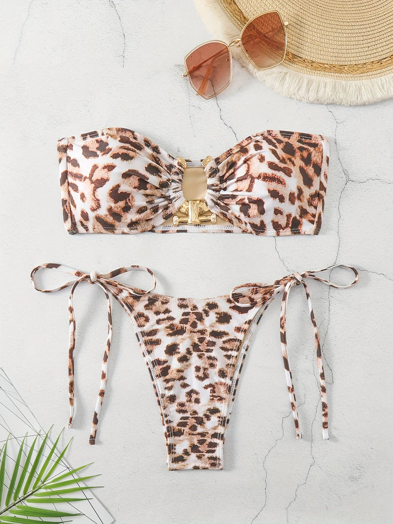 Well Tailored Swimsuit with a Graceful Silhouette