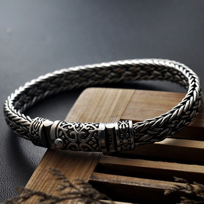 Beautifully Finished Garment in a Timeless Design