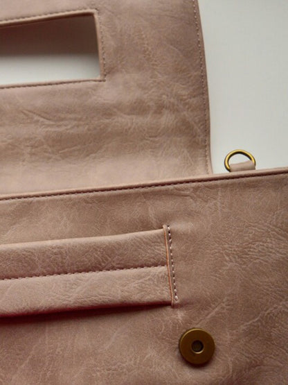 Beautifully Finished Bag in a Timeless Design