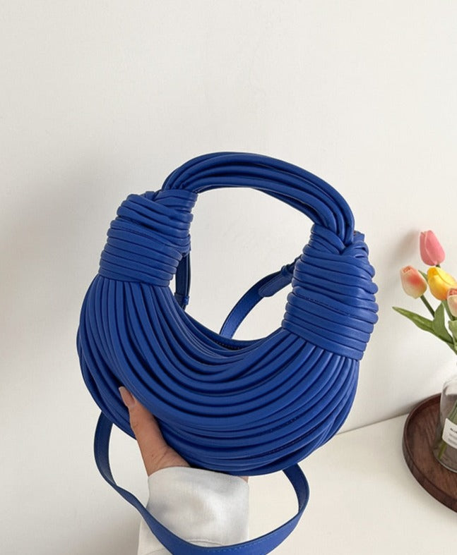 Gracefully Styled Bag for Any Occasion