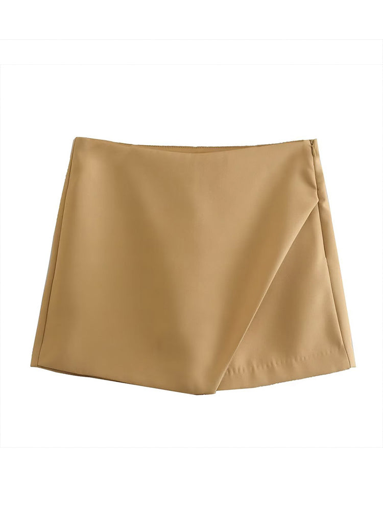 Gracefully Styled Garment for Any Occasion