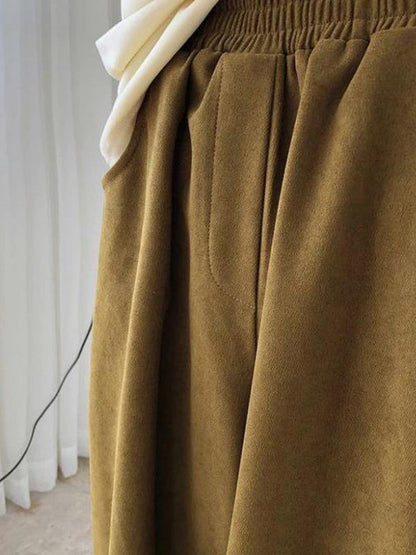 Classic Vintage Trousers with a Flattering Fit