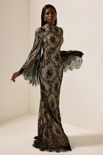 Classic Vintage Dress with a Flattering Fit
