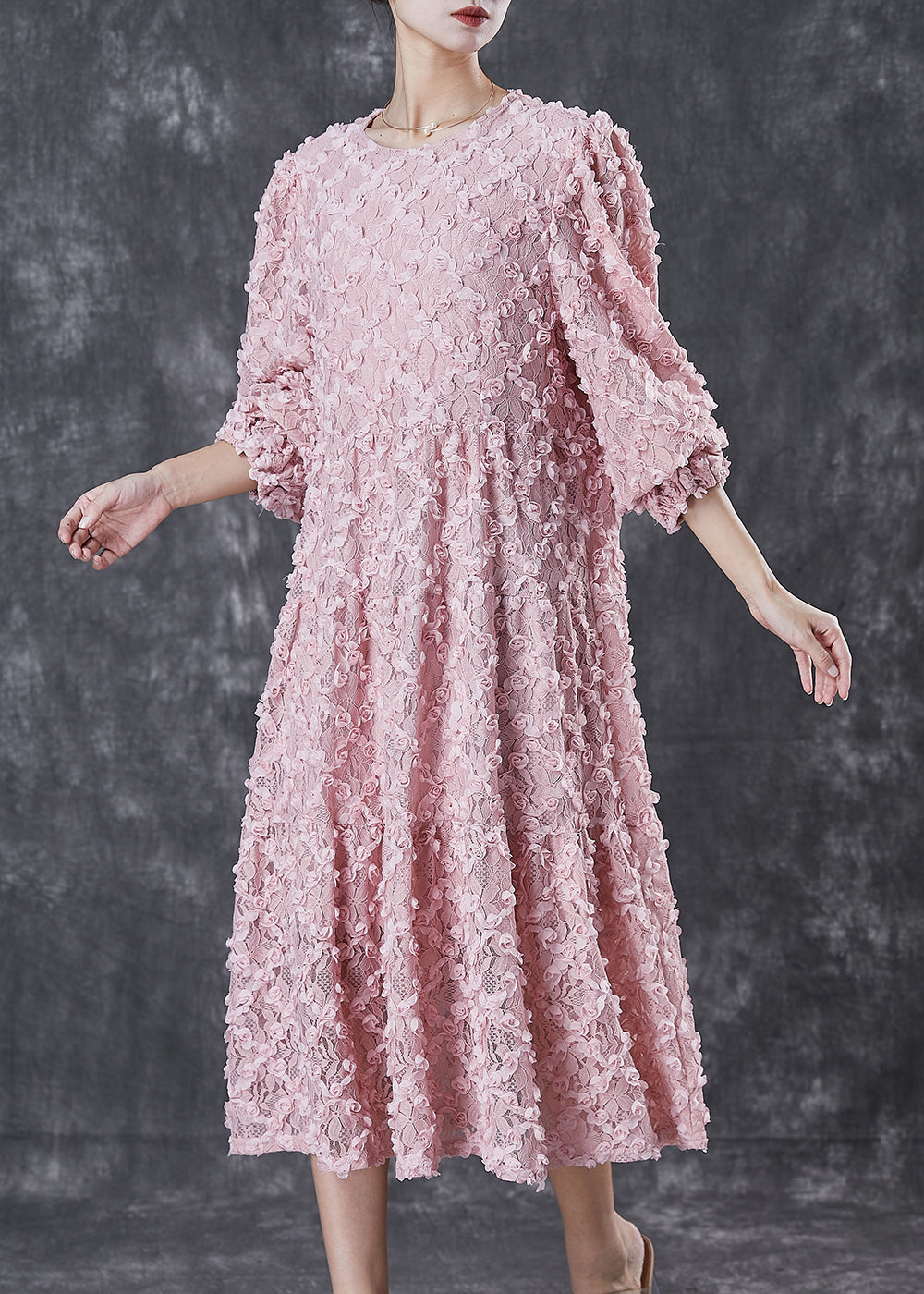 Beautifully Finished Dress in a Timeless Design