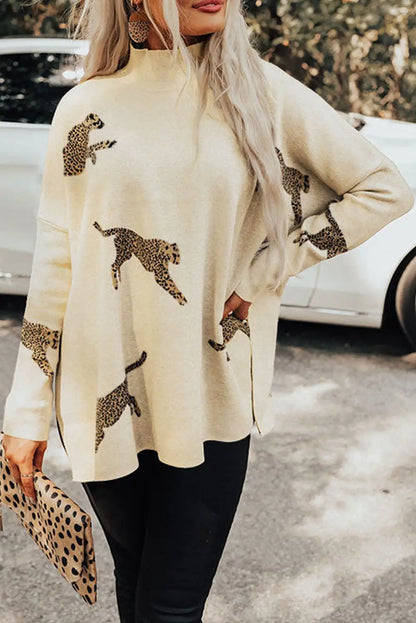 Well Tailored Sweater with a Graceful Silhouette