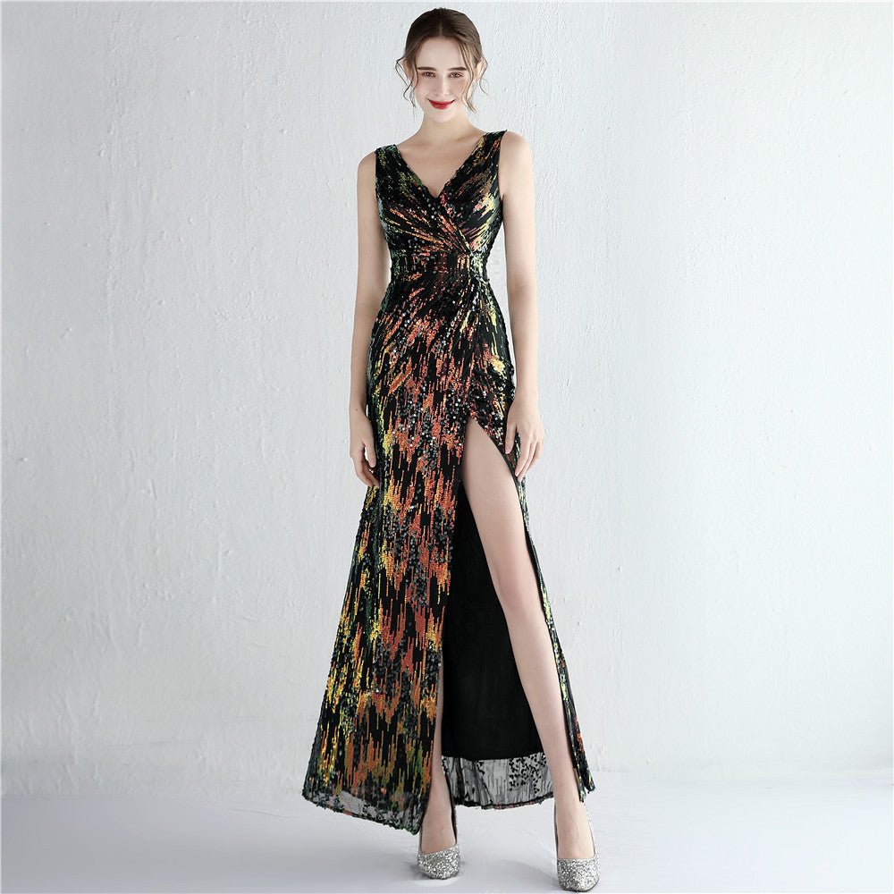 Beautifully Finished Garment in a Timeless Design