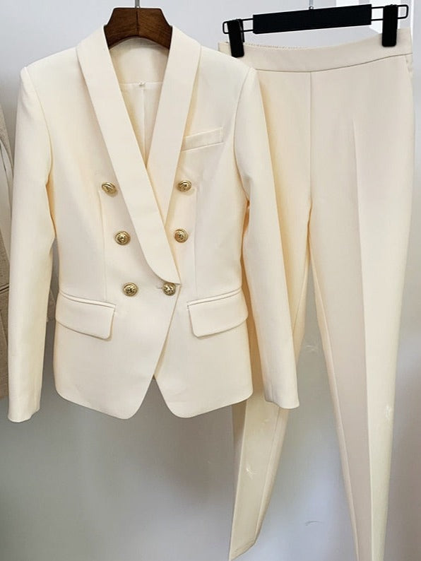Effortlessly Elegant Garment with a Timeless Design