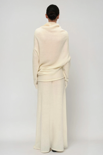 Well Tailored Garment with a Graceful Silhouette