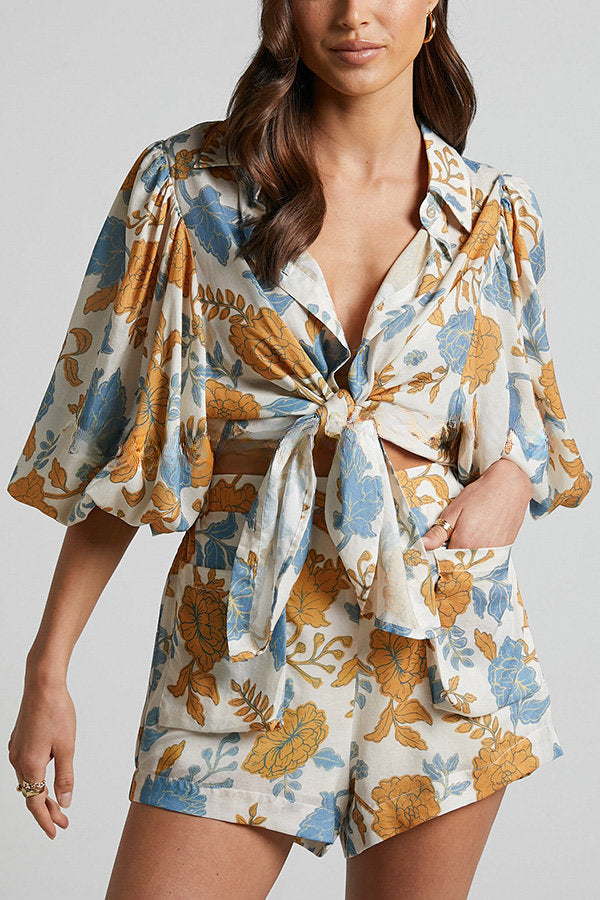 Beautifully Crafted Blouse in a Classic Style