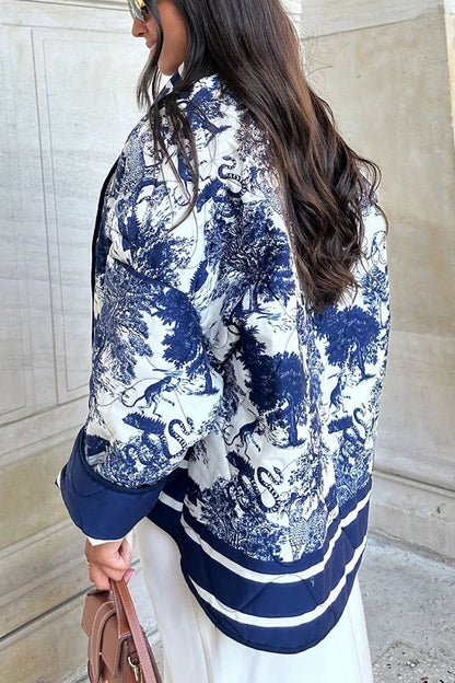 Effortlessly Elegant Jacket with a Timeless Design