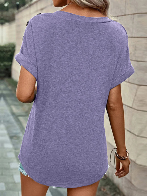 Beautifully Finished T-Shirt in a Timeless Design