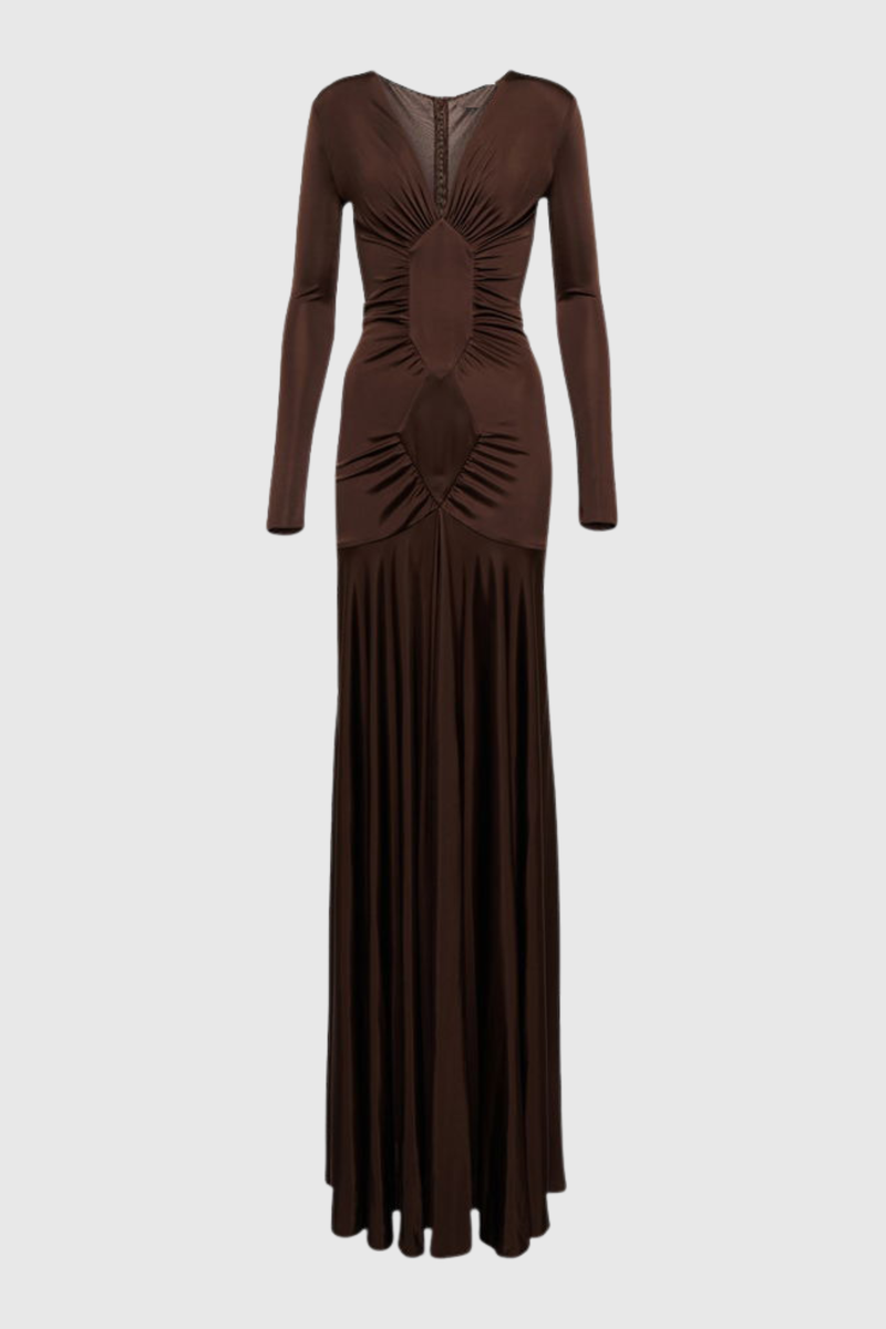 Beautifully Finished Dress in a Timeless Design