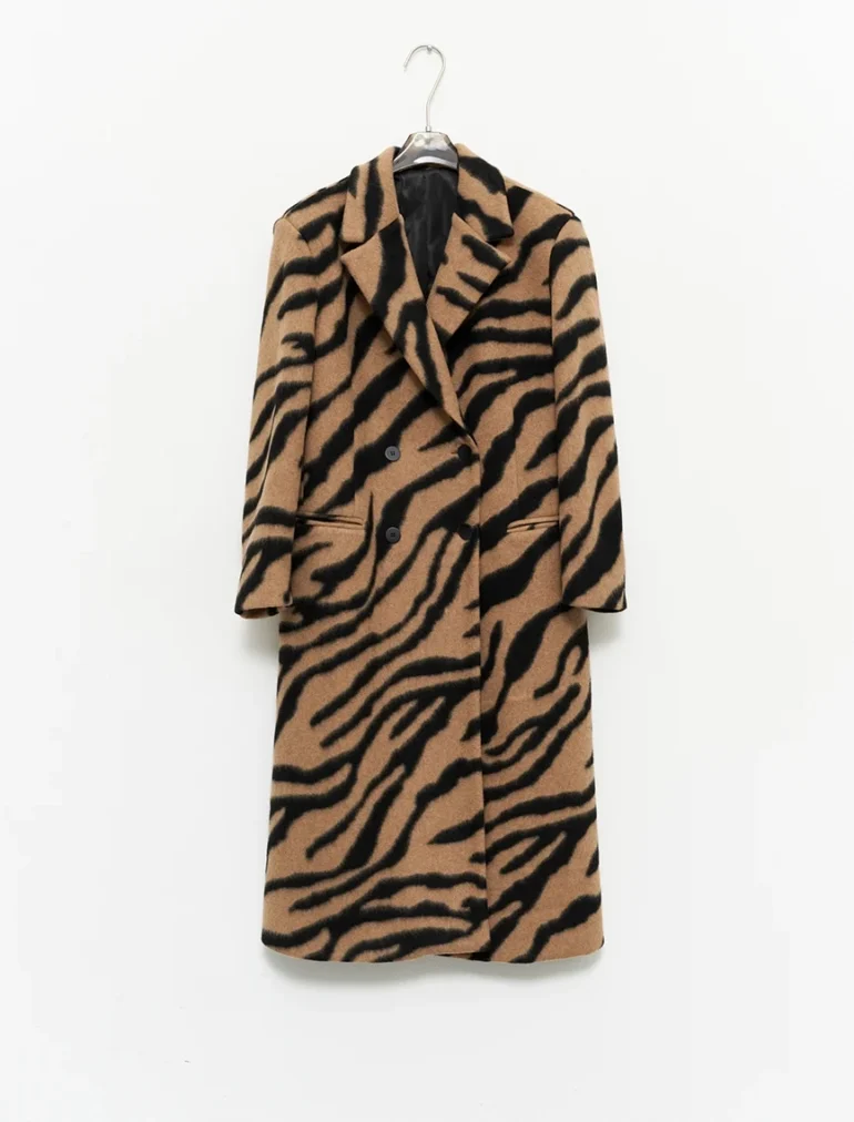 Classic Vintage Coat with a Flattering Fit