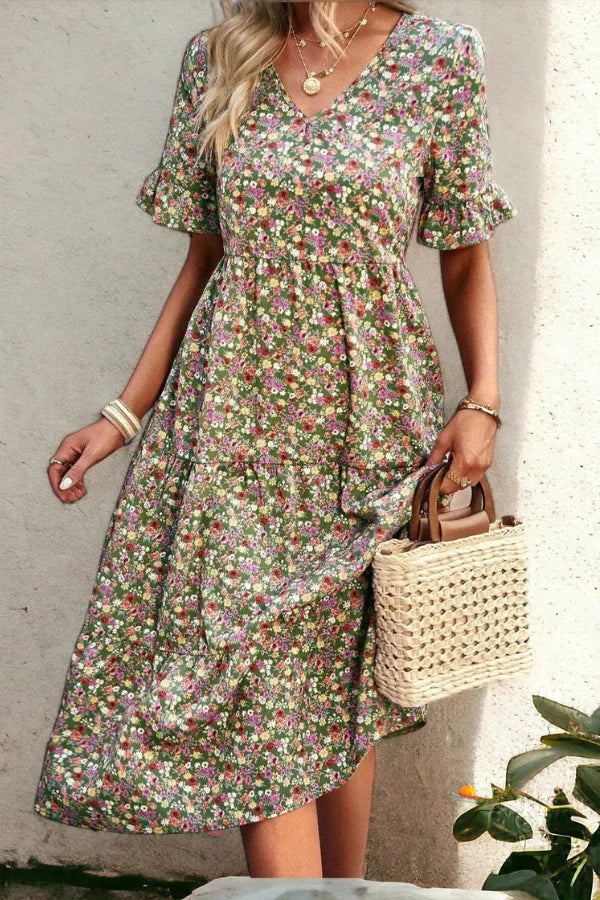 Well Tailored Dress with a Graceful Silhouette